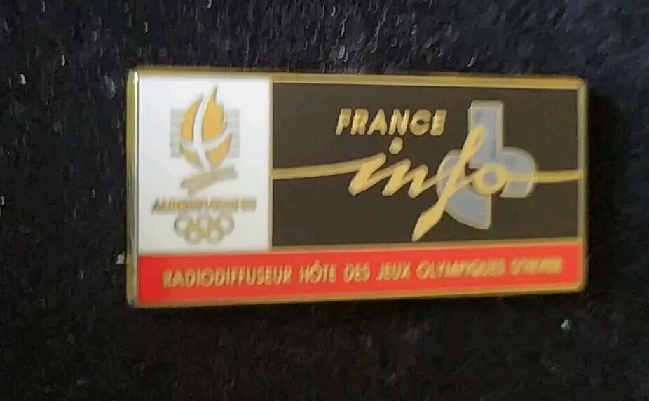 Pin's Jeux Olympiques Albertville 92 - Radio France, Métal, Occasion