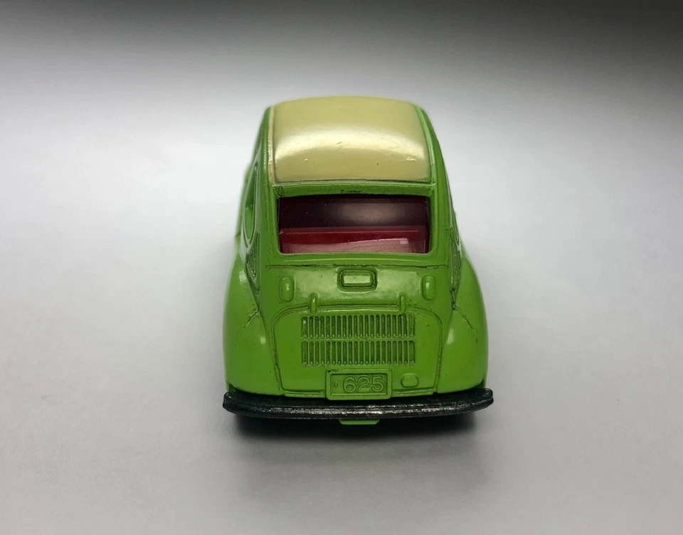 RARE TOMICA No.17 Red Box SUBARU 360 Scale 1/50 80s Made in JAPAN TOMY - Image 4 of 4