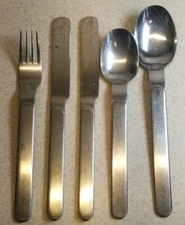 REED & BARTON MIDDLEBURG MARLBOROUGH STAINLESS FLATWARE 5 PIECE BATCH JAPAN MADE