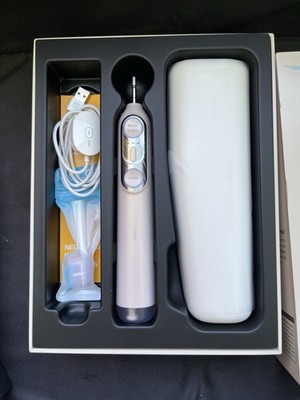 SOOCAS NEOS II Ultra 3-in-1 Oscillating Rechargeable Toothbrush Pink Case