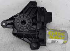 Heckscheibenmotor. Rechts MERCEDES-BENZ Classe GLE (W166) 450 AMG (270Kw)