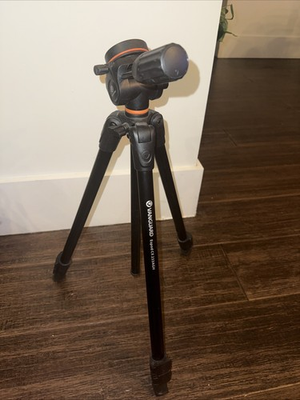 #ad Vanguard Espod CX 233AGH aluminum tripod $35.00