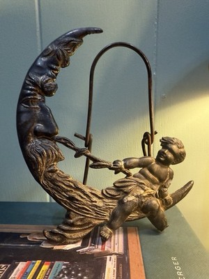 Roger s Silver Plate Co Danbury Ct Cherub Man In The Moon Picture Stand Broken
