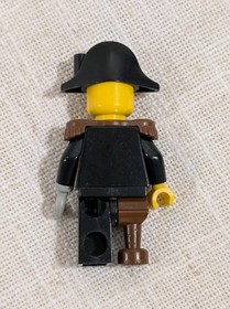 LEGO Captain Red Beard Minifigure Vintage Pirates