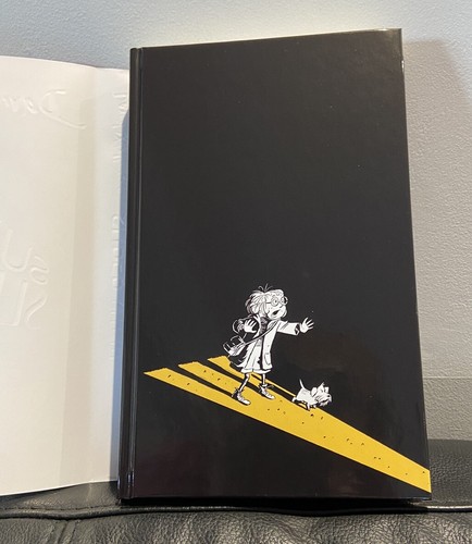 SUPER SLEUTH BY DAVID WALLIAMS HAND SIGNED HARDBACK BOOK BRAND NEW - Picture 12 of 16