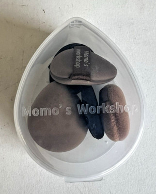 5 Piece Momo's Workshop Mini Puffs (LSX) Makeup Touch Up Beauty Travel Purse
