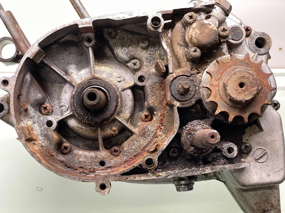 Yamaha AT2 AT1 125 1972 motor de extremo inferior de enduro Foto 3 de 4