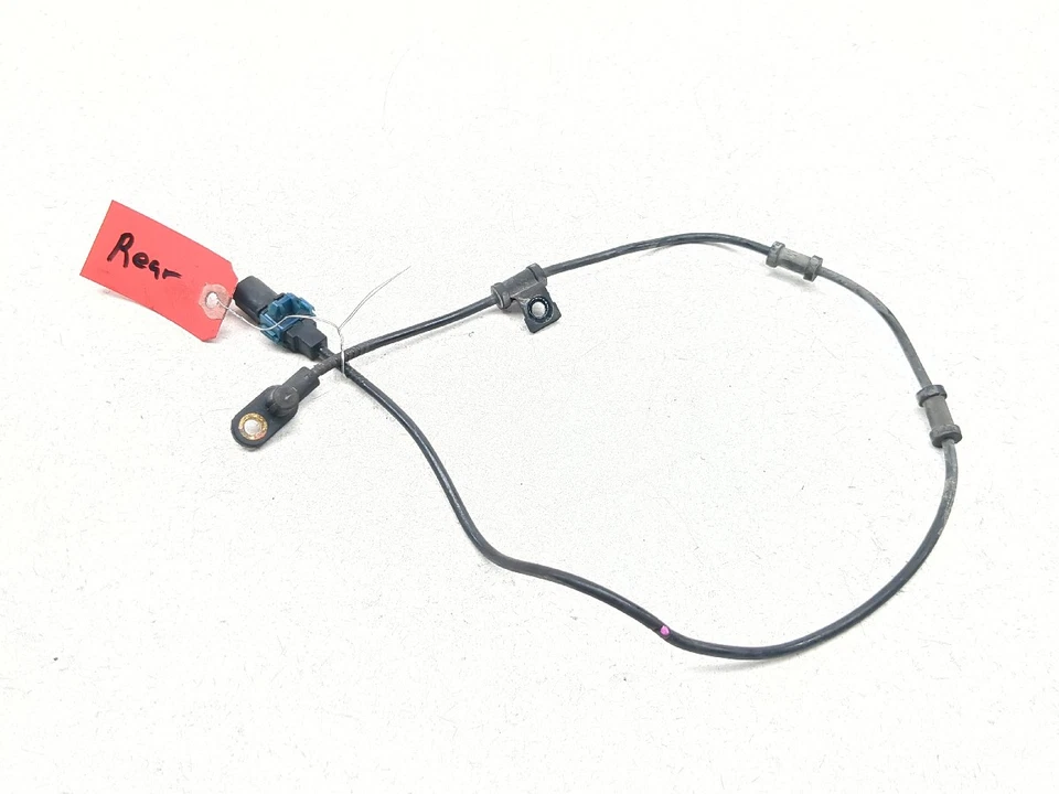 Sensor de velocidad de rueda ABS trasero Honda CB500X 13-18 Foto 3 de 4