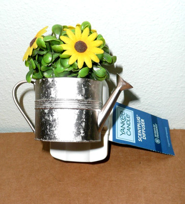 Yankee Candle GARDEN WATERING CAN - SCENTPLUG WARMER DIFFUSER