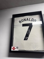 cristiano ronaldo cr7 hand signed jersey with COA  unframed 