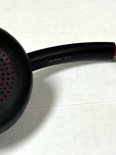Plantronics VB2 Elara With Voyager Focus Headset - Picture 15 of 18