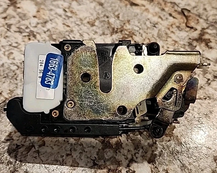 全新通用 16634795 1996 - 1998 别克 Oldsmobile 左前门锁闩锁执行器 — 第 2/3 张图片