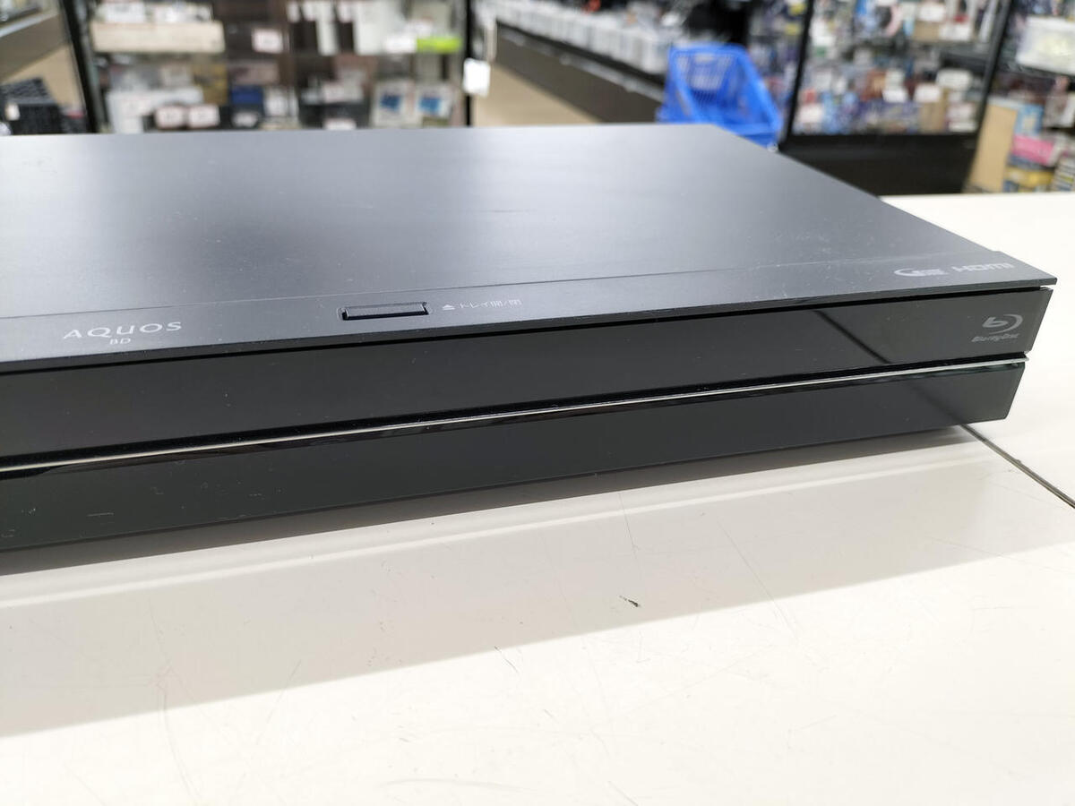 Sharp AQUOS BD-NW1200 Blu-Ray Recorder 1TB Good Condition Sharp AQUOS BD-NW1200 Blu-Ray Recorder 1TB Good Condition