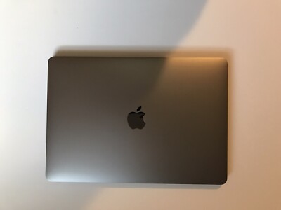 MacBook Pro2019 13インチ Amazon.com: Apple 2019 MacBook Pro with 1.4GHz Intel Core i5