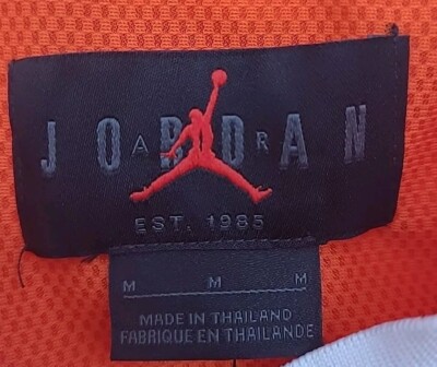Nike Air Jordan Team Men's Size Medium Orange 1/2 Zip Nike Air Jordan Team Men's Size Medium Orange 1/2 Zip
