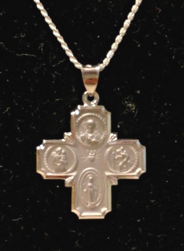 Four Way Cross Medal 36 x 25mm in 14K 