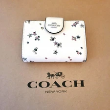 Coach CCL64 Medium Corner Zip Star Print Bifold Wallet Smooth Leather Chalk