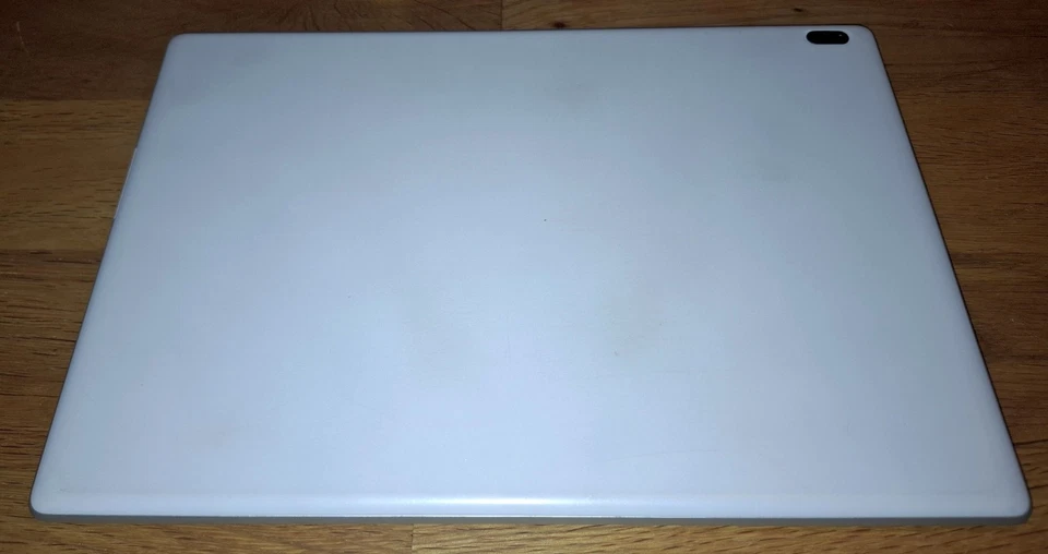 LENOVO Tab 4 - 10 Zoll - 2 GB Arbeitsspeicher und 32 GB Speicher - WIFI - Bild 2 von 3