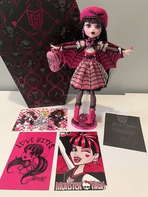 Monster High Haunt Couture Draculaura With Box 2022 Plus Panini Cards