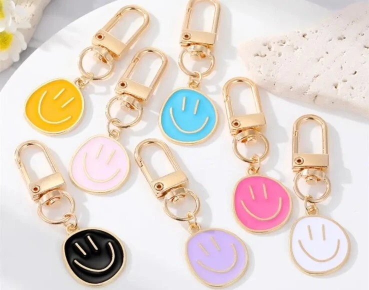 Smiley shop face keyring