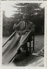 PHOTO ANCIENNE - VINTAGE SNAPSHOT - HOMME CHAISE CHILIENNE LUNETTES MODE - MAN