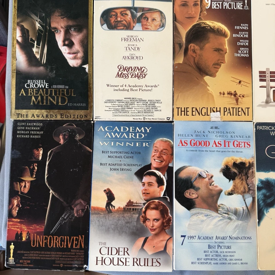 Lot (24) VHS Oscar Winning Movies Titanic Forrest Gump Dances Wolves Rocky Lambs - Image 4 of 4