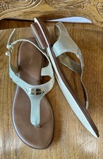 Michael Kors MK Gold Leather Plate Thong Buckle Sandal Women Size 8.5M A 7