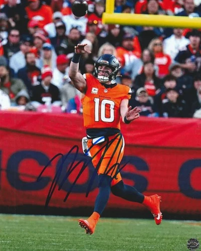 Bo Nix Autographed Denver Broncos 8x10 Photo with COA/Matching Hologram