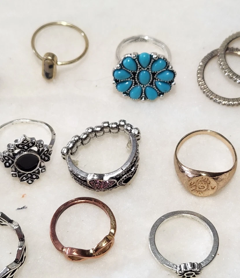 Lote de 20 Anillos de Moda de Disfraz Tono Dorado Tono Plata Sin Marca Temas Mixtos Foto 3 de 4