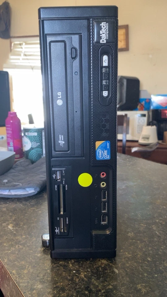 Windows 7 2 monitores y 2 torres todos los cables incluidos 40 para cada uno Foto 3 de 3