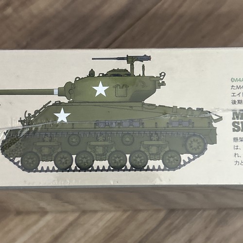 Tamiya 1/35 US Tank M4A3E8 Sherman Easy Eight - Picture 6 of 13