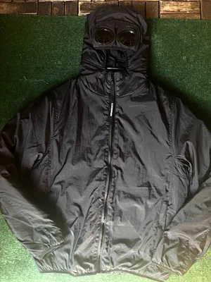 C.P. Company Herren Steppjacke Schwarz Goggle-Hood Nylon Reißverschluss Gr. M - Bild 1 von 4