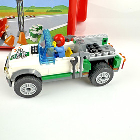 LEGO JUNIORS Easy to Build RACE CAR RALLY 10673 Retired Storage Case-SOLD AS IS