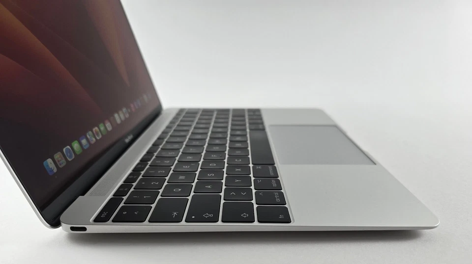 Apple MacBook 12'' (2017) m3-7Y32 256GB 8GB Silver Laptop A1534 #16 - Bild 3 von 4