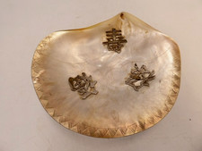 ANTIQUE CHINESE PEARL SHELL BALL FOOTED DISH SILVER CHINESE CHARACTERS FORTUNE