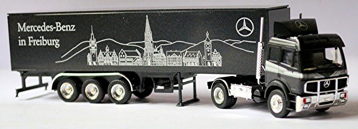 Mercedes Benz SK 1748 MB in Freiburg Box SZ 1:87 Herpa