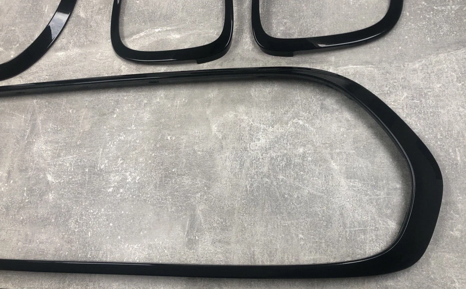 MINI F55 F56 F57 F57 NERO LUCIDO FARI POSTERIORI FINITURE SET LUNETTA SURROUND 5PZ - Immagine 3 di 4