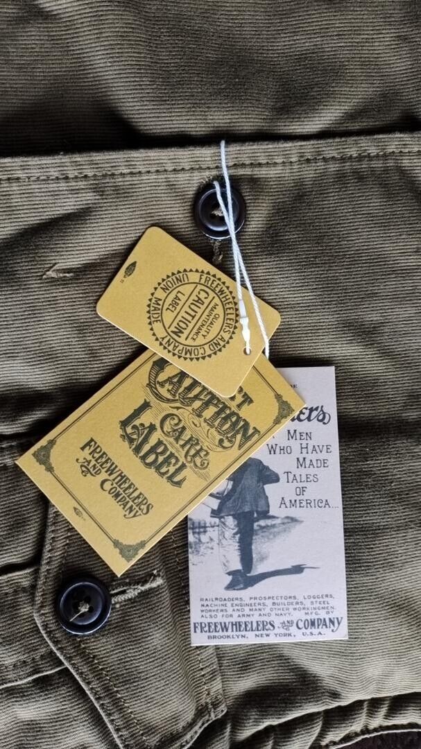 FREEWHEELERS AIR CREW ATTACHED HOOD VEST Khaki Size 38 NEW FREEWHEELERS AIR CREW ATTACHED HOOD VEST Khaki Size 38 NEW