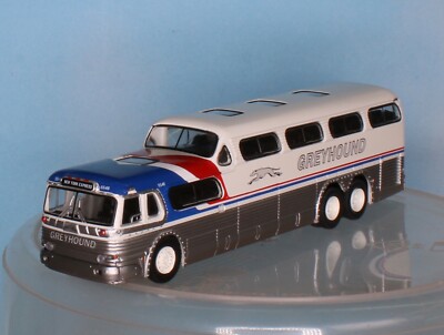 Brekina 61303, Spur H0 / Maßstab 1:87, GMC Scenicruiser Busmodell Greyhound