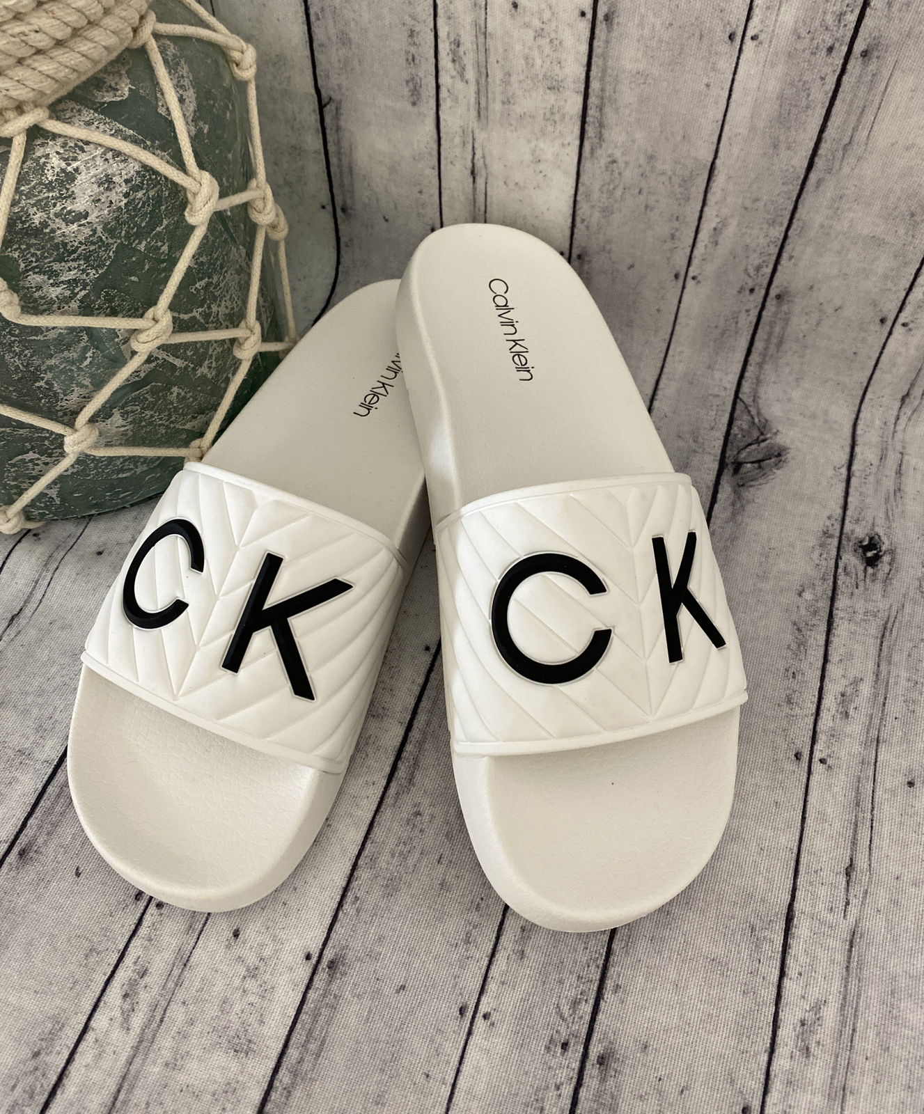 Calvin Klein slides купить в Америке 