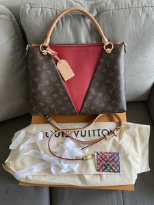 louis vuitton v tote mm