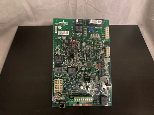 Goodman Amana PCBKF101 PCBKF101S 50C51-289-90 Furnace Control Circuit Board Used