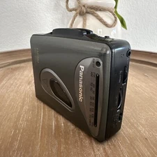Panasonic RQ-V60 Portable FM/AM Walkman Radio Works, Cassette Player Doesnt Work