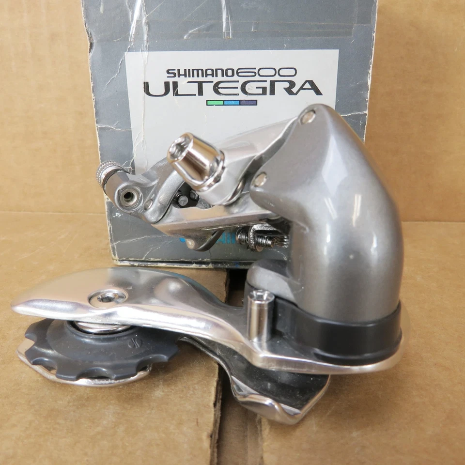 NOS Shimano 600/Ultegra Rear Derailleur w/Short Cage...RD-6400 (Second Quality) - Image 3 of 4