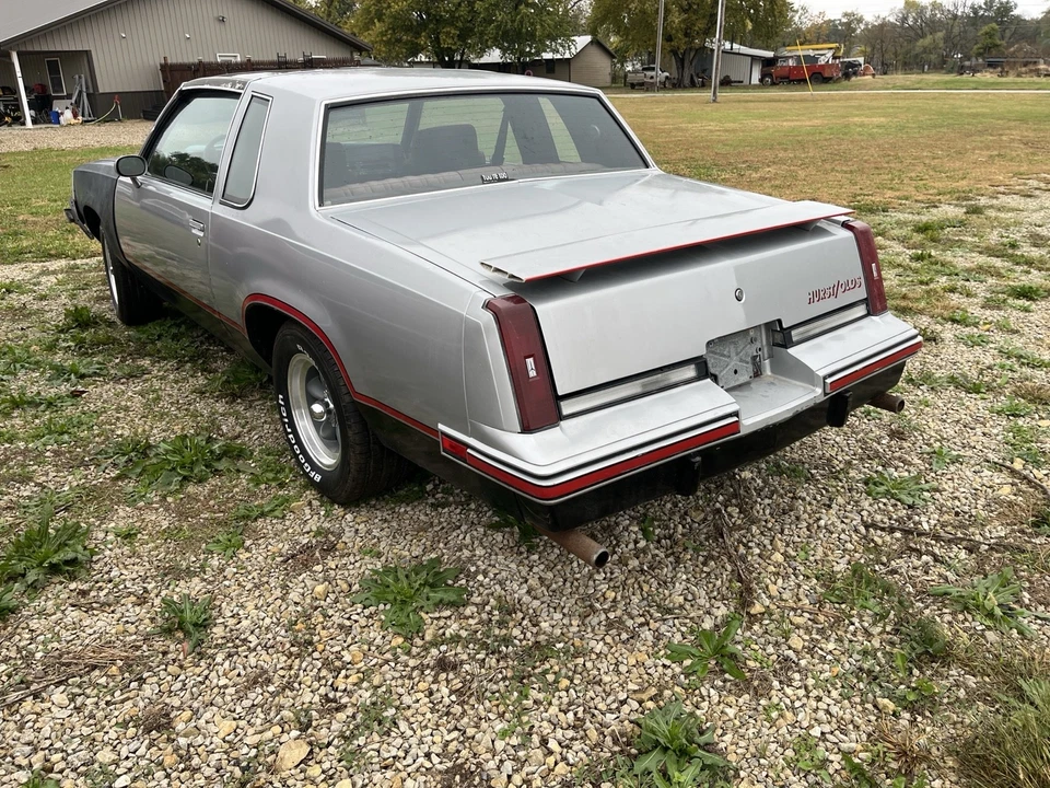Oldsmobile Cutlass 1984  Foto 4 de 4