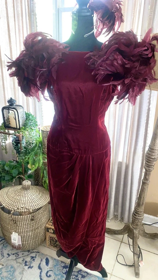 Vintage 80’s Victor Costa Red Velvet Feather Dress With Hats And Gloves Sz 10 - Image 2 of 4