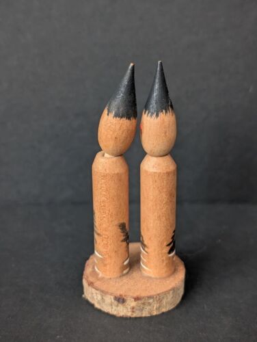 Vintage Japanese Kokeshi Nodder Couple Figurines On Wooden Base - Picture 3 of 4