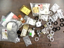 MIXED LOT OF BEDFORD, GRACO, BINKS PUMP REPAIR KITS AND PARTS SEE PHOTOS!
