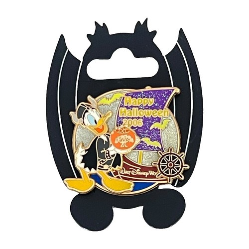 Disney Halloween 2005 ピンバッジ ドナルド JDS Japan Donald Duck Scared Halloween 2005 Happy Trick Party LE