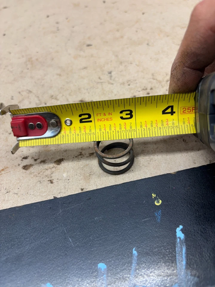 1949 1950 1951 Oldsmobile Chevrolet Buick columna de dirección bocina botón resorte OEM Foto 3 de 4